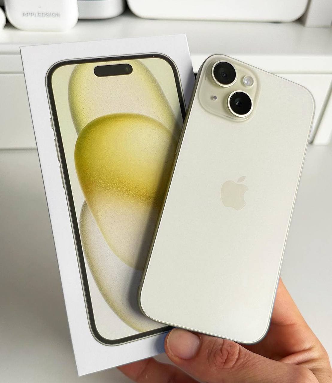 Apple iPhone 15 (128 GB) - Amarelo - Promoções do Dia